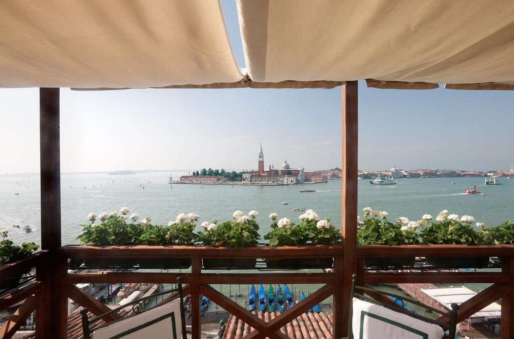 Londra Palace Venezia Kemudahan gambar